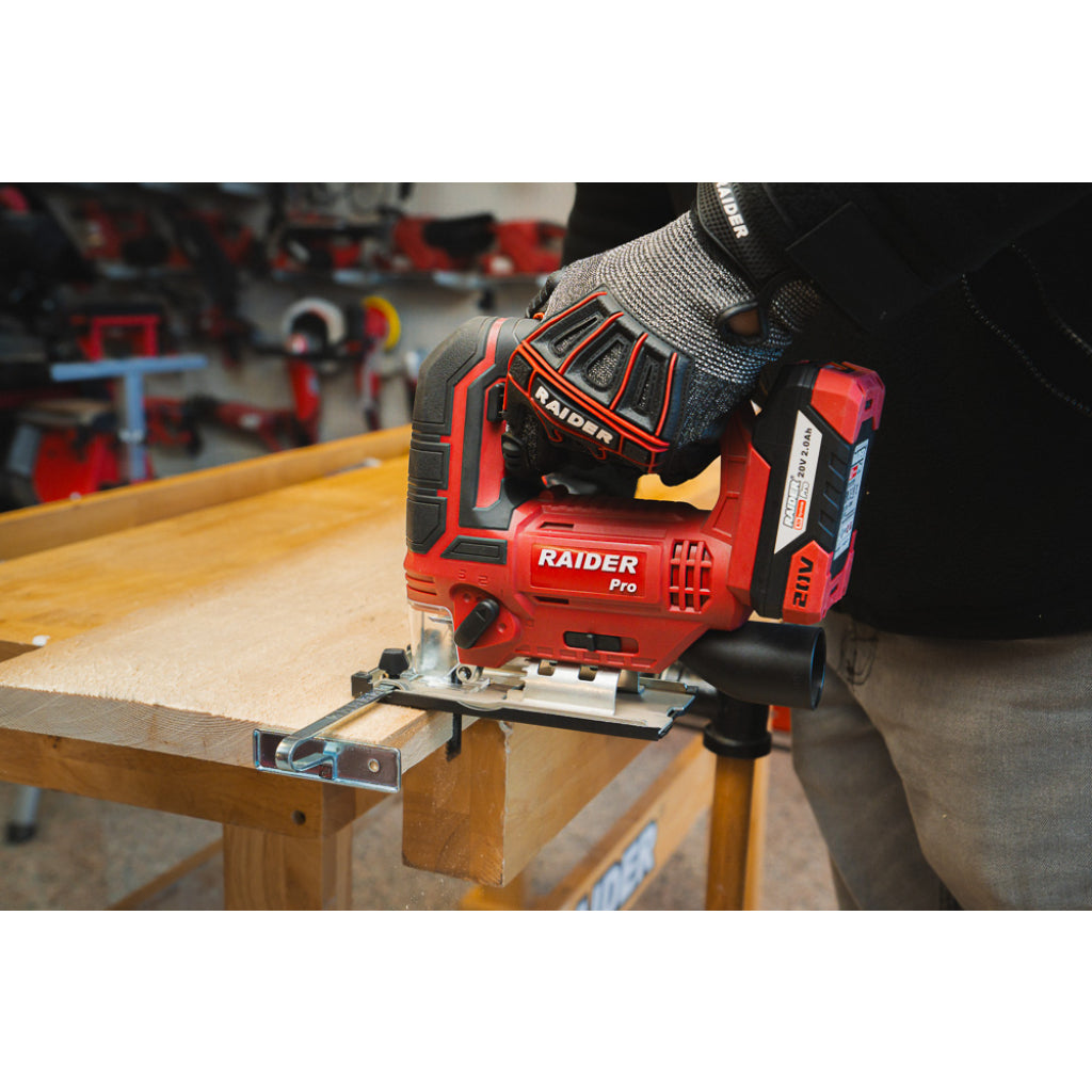 Raider R20 Fierastrau pendular 20V 80mm 2.0Ah RDP-SJS20 R20 - O baterie, multe posibilitati!