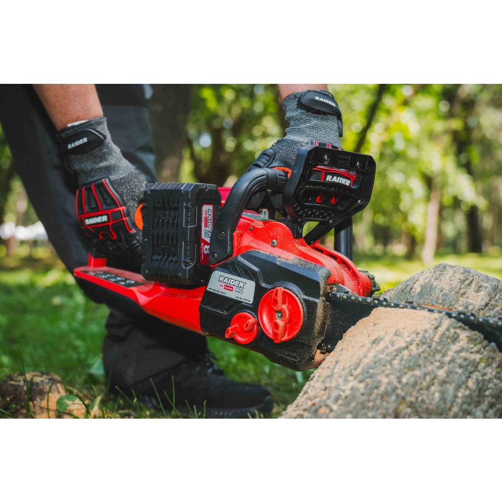 Raider R20 Fierastrau electric cu lant si lama 40V 400mm SOLO RDP-SBCS20 R20 - O baterie, multe posibilitati!