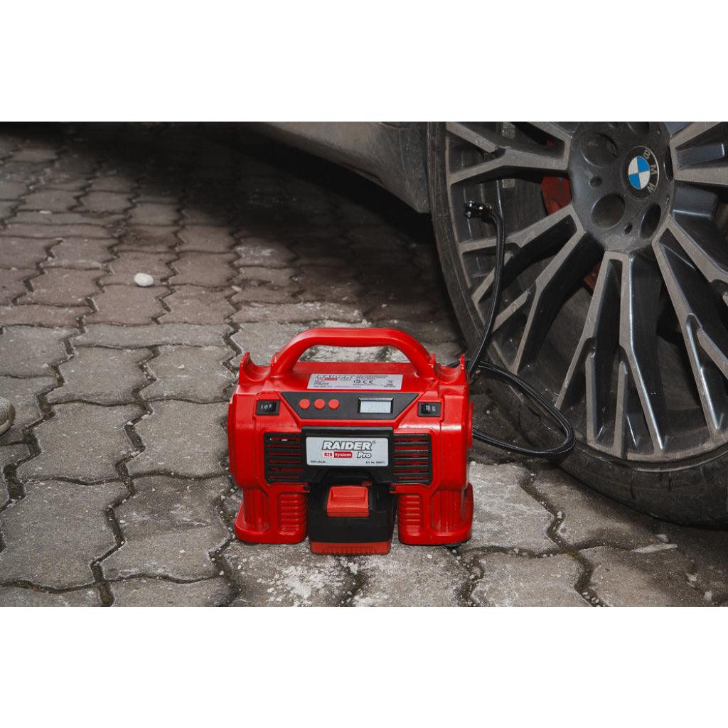 Raider R20 Compresor aer 20V & 12V 11 bari Display LED SOLO RDP-JAC20 R20 - O baterie, multe posibilitati!