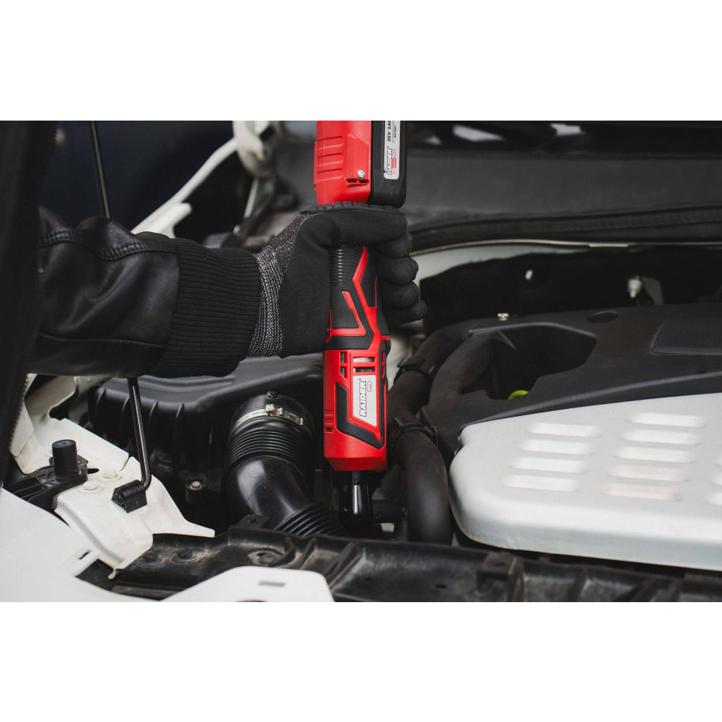 Raider R20 Cheie cu clichet 3/8" 40Nm LED 2.0Ah RDP-KRW20 R20 - O baterie, multe posibilitati!