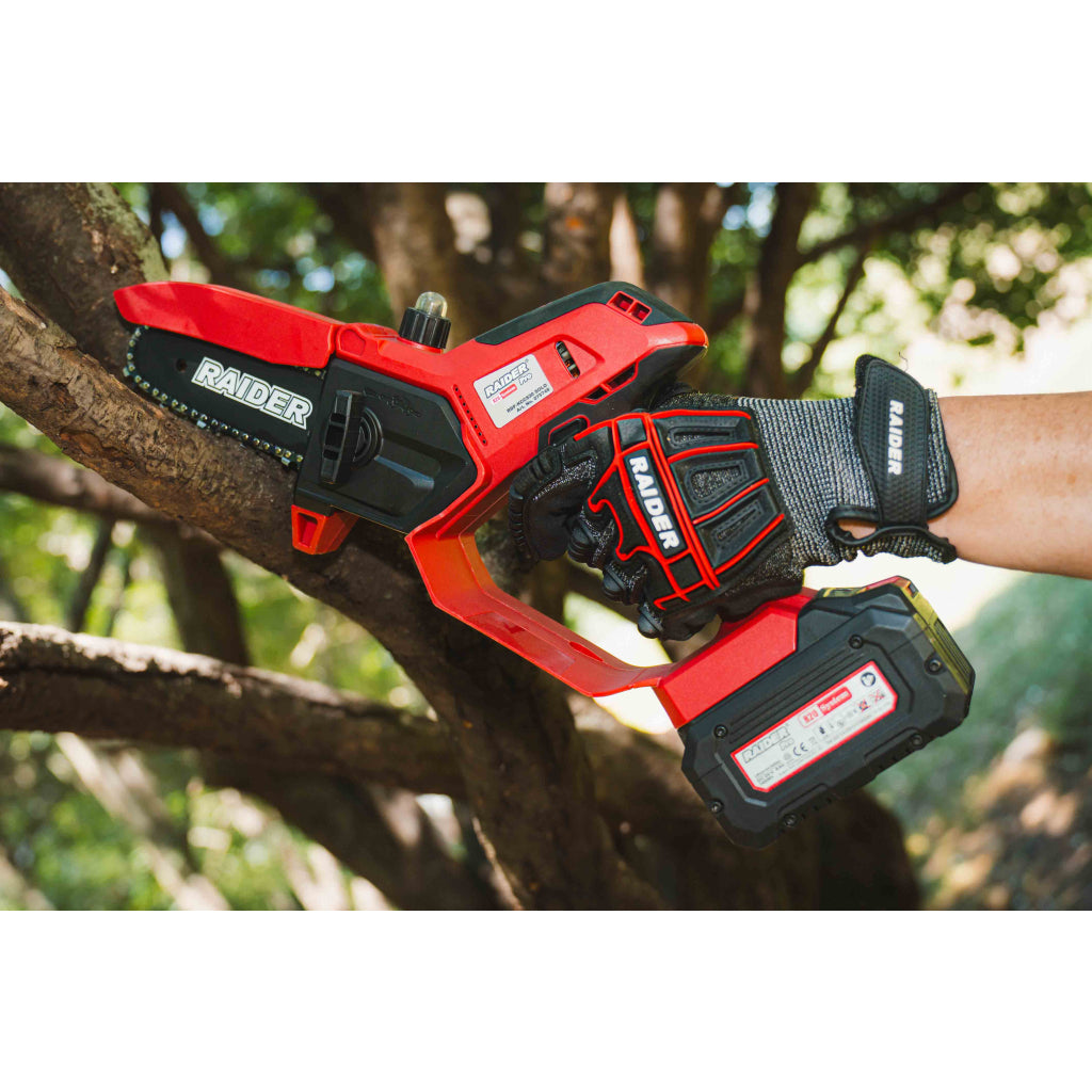 Raider R20 Fierastrau de gradina cu lant si lama 20V 150mm SOLO RDP-KCCS20 R20 - O baterie, multe posibilitati!