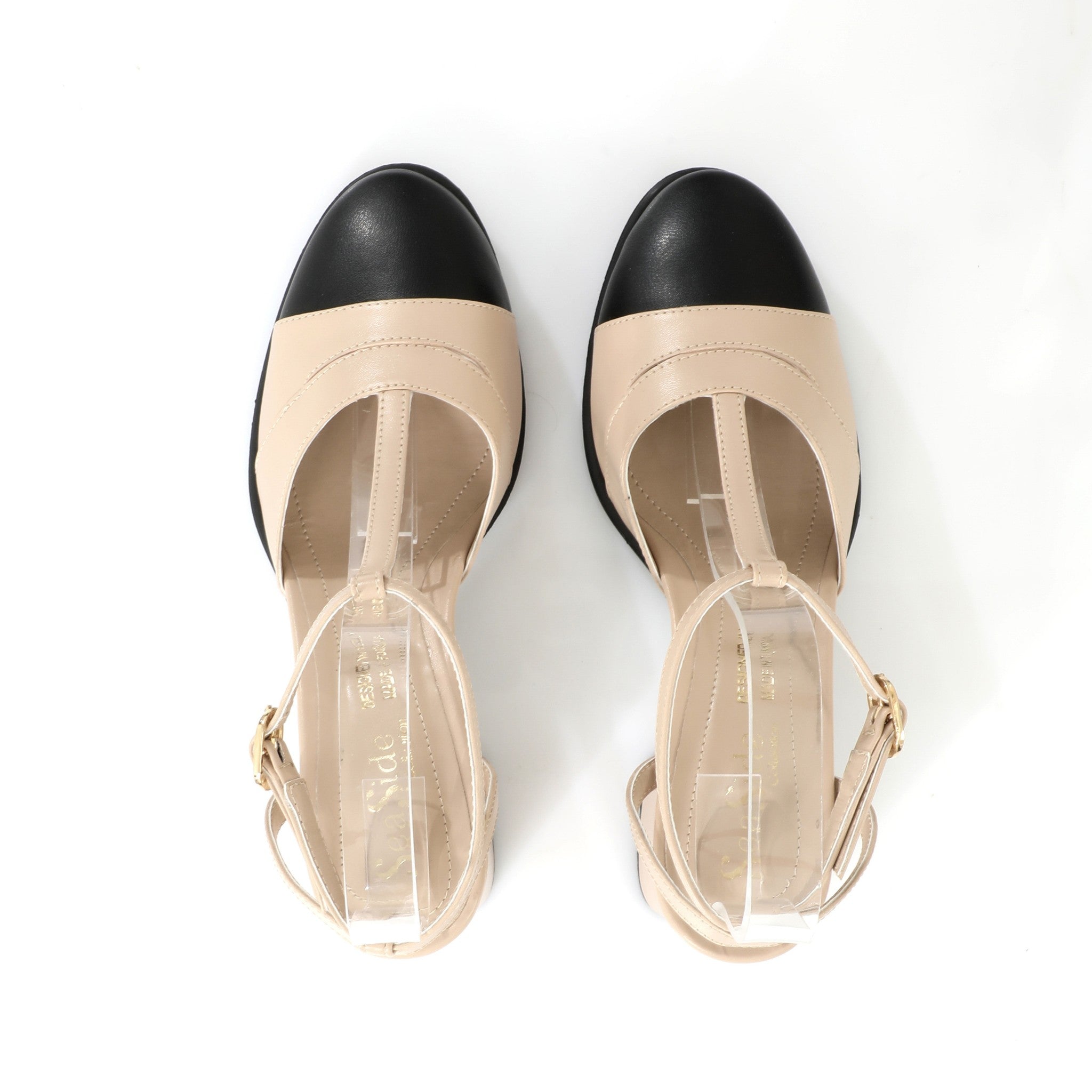 T-strap Block Heel Latte | Black Cap Toe FARFA