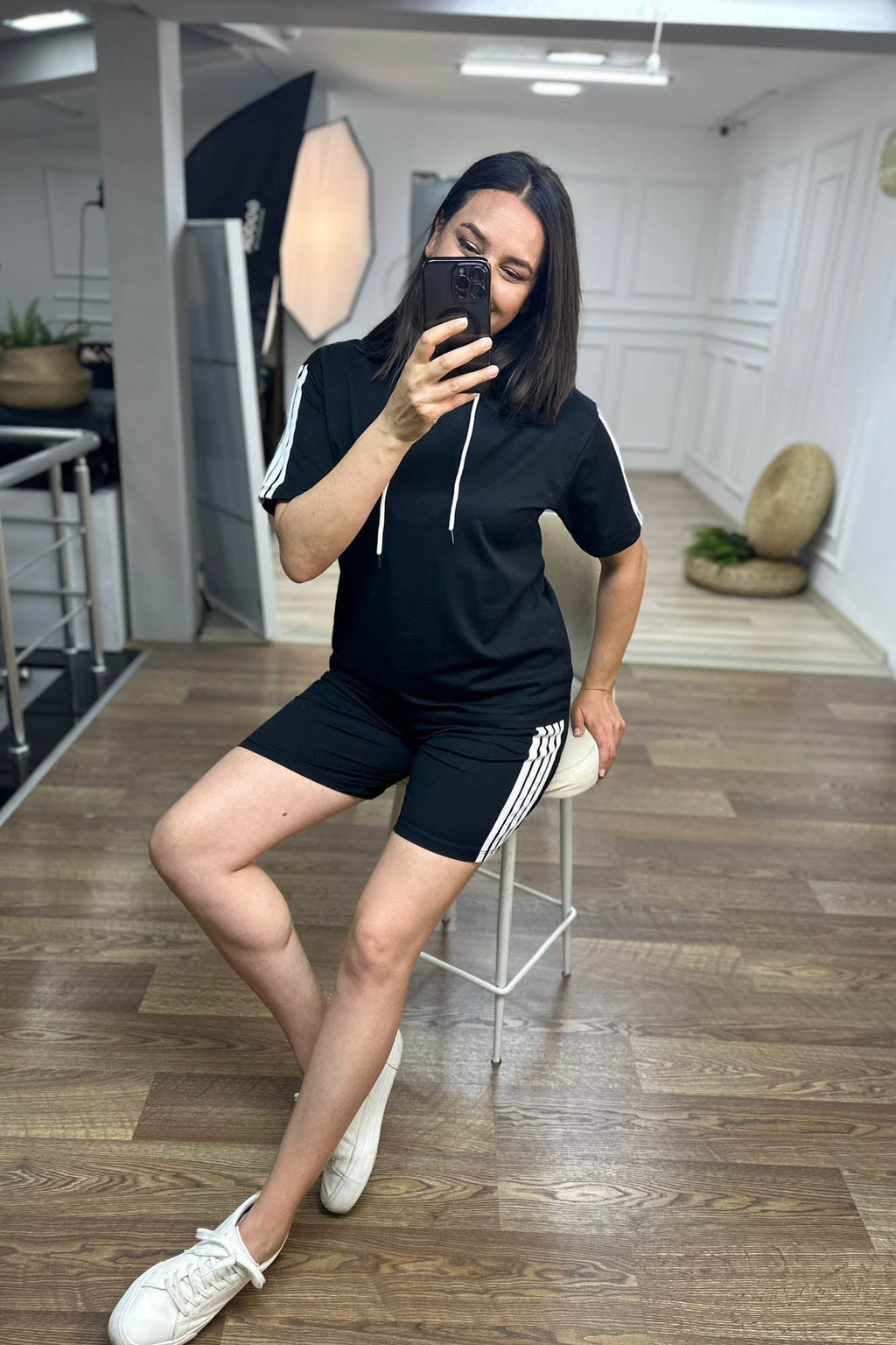 Trening dama marimi mari cu dungi si pantaloni scurti 3768-23 BIGsize