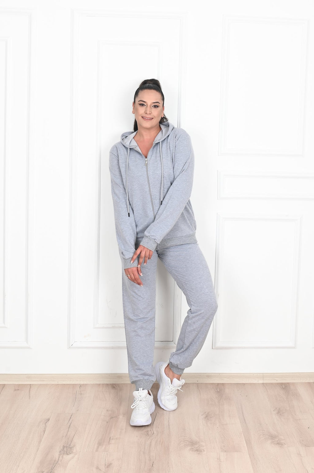 Trening dama marimi mari cu gluga simplu 8500 BIGsize