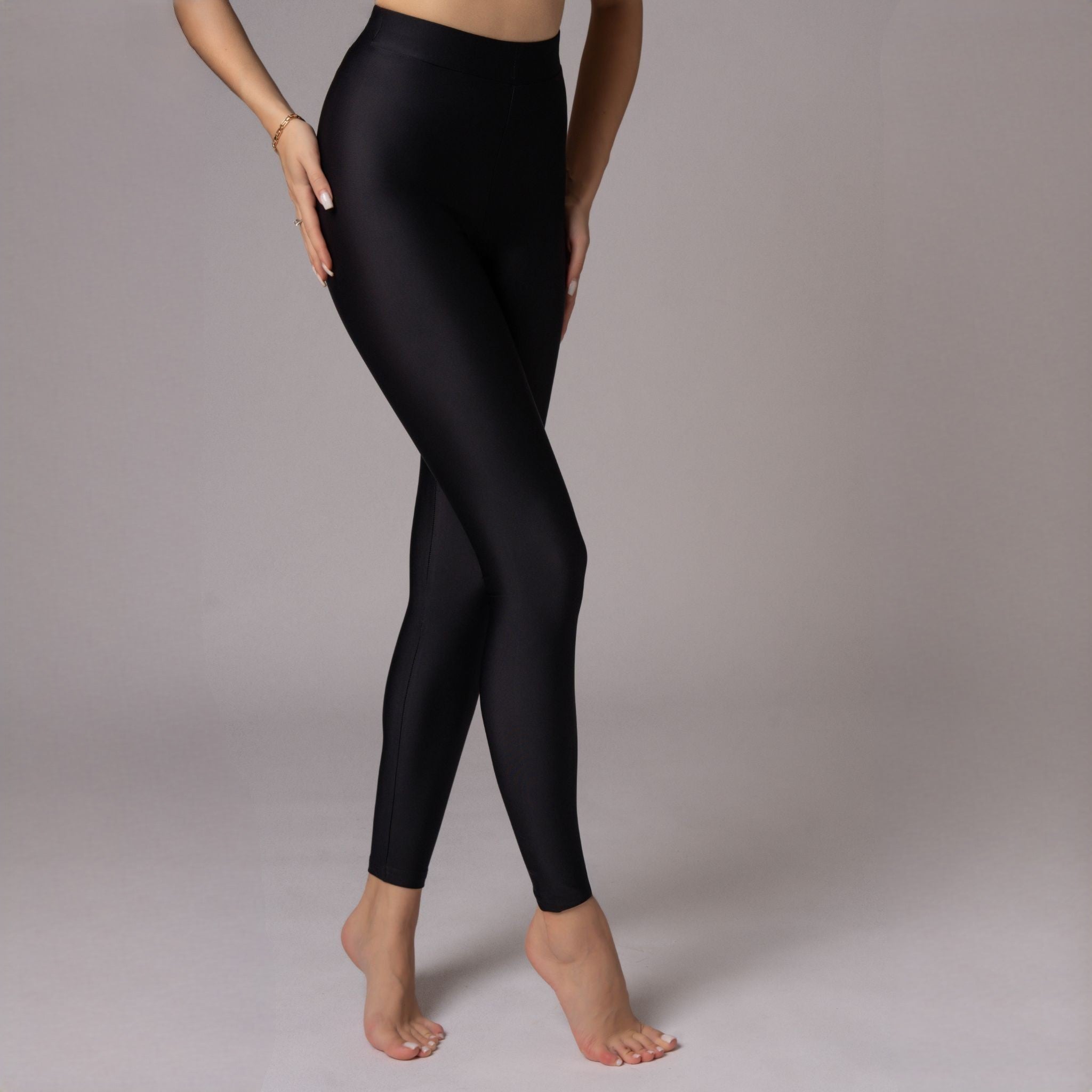Pantaloni modelatori negri din lycra contractoare Carolina D