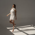 Rochie mini alba cu aplicatii din flori 3D Yes You Are Carolina D