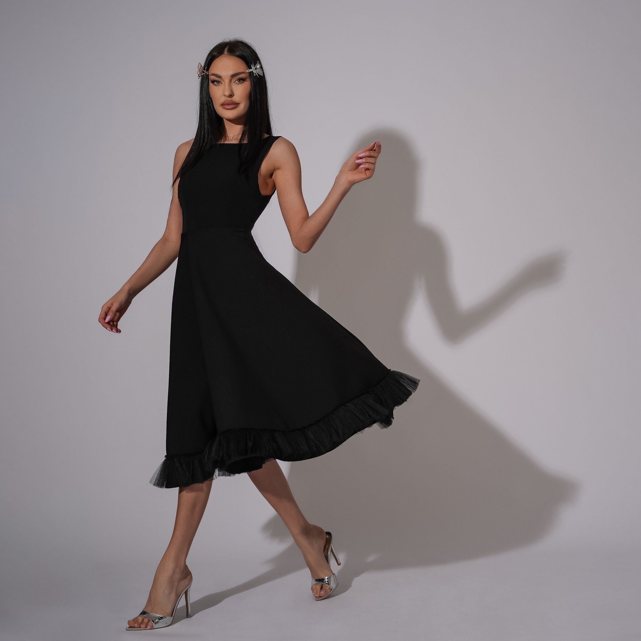 Rochie neagra cu spatele gol Estella Carolina D