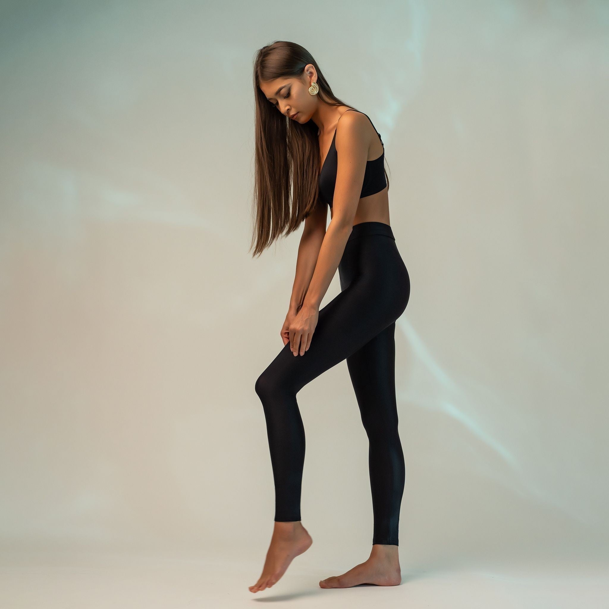 Pantaloni modelatori negri din lycra contractoare Carolina D