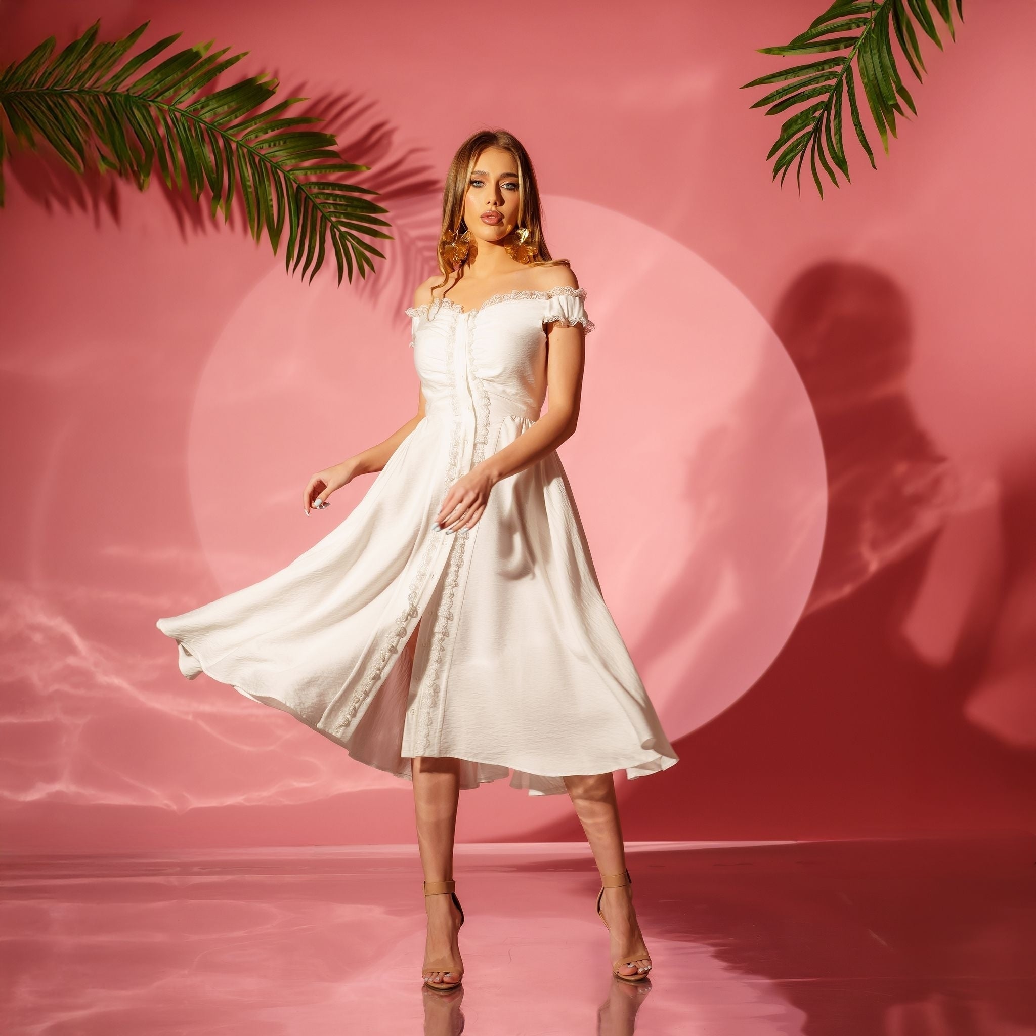Rochie alba midi din in pe umeri cu insertie din dantela Mimi Carolina D