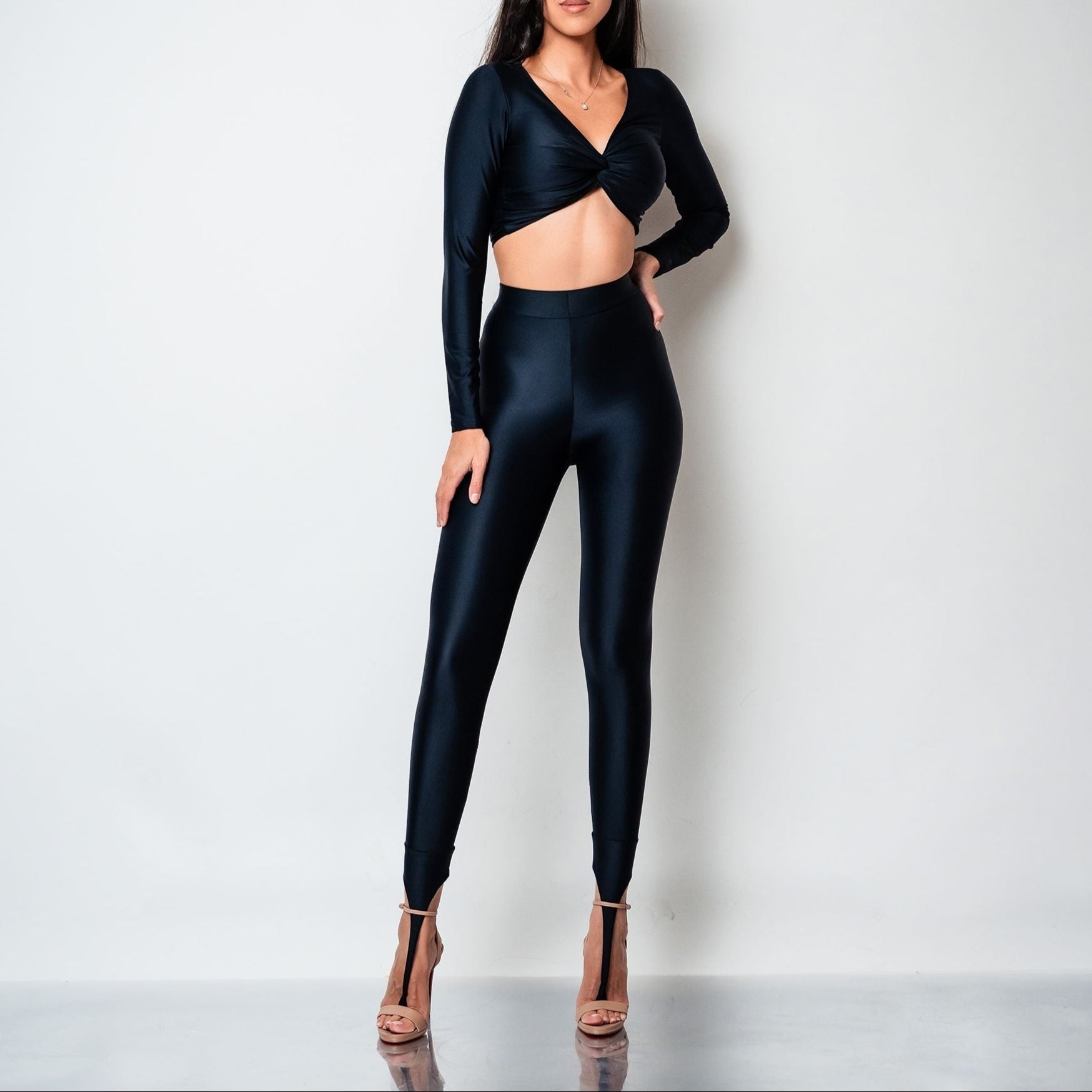 Bustiera modelatoare cu maneca lunga si nod Delulu Carolina D