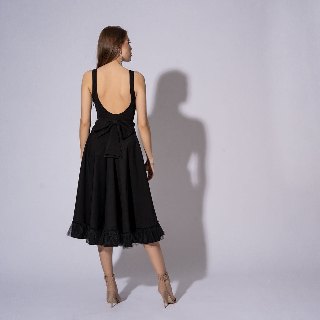 Rochie neagra cu spatele gol Estella Carolina D