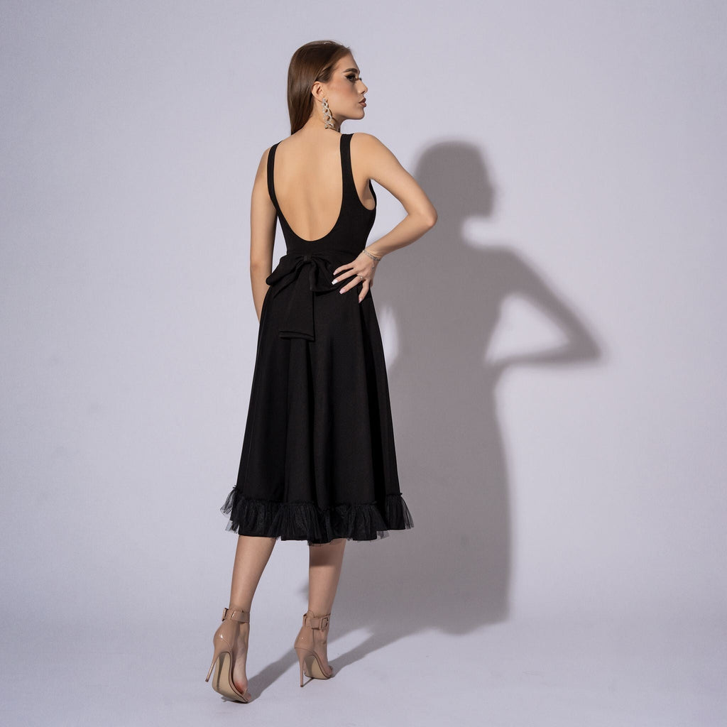 Rochie neagra cu spatele gol Estella Carolina D