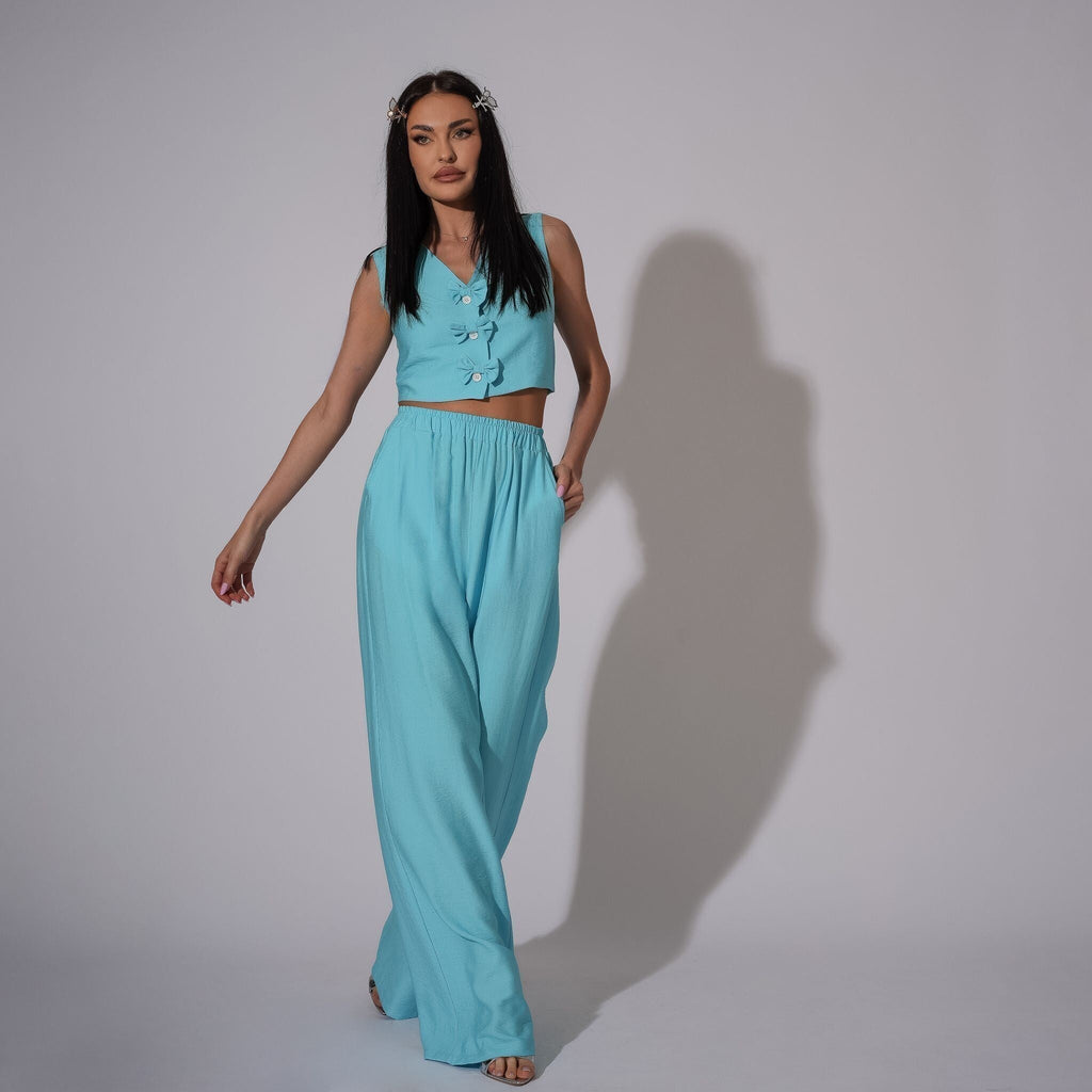 Compleu din in cu vesta si pantaloni lungi drepti Bluey Carolina D