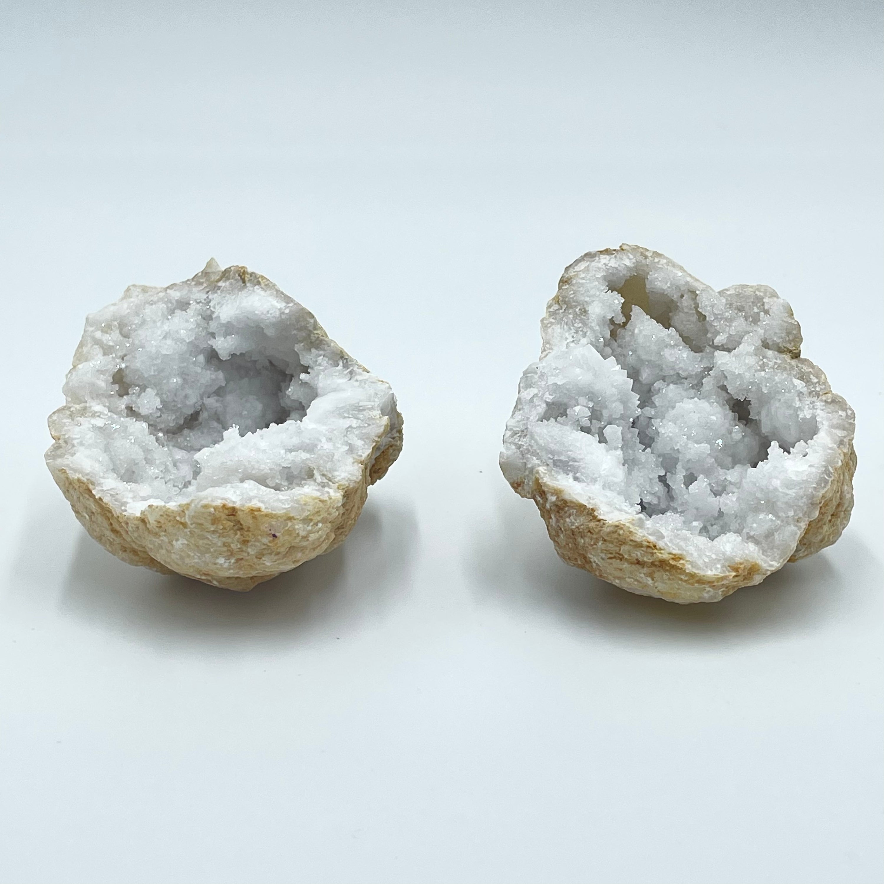 Calcite Surprise Geode - Cart2u.ro