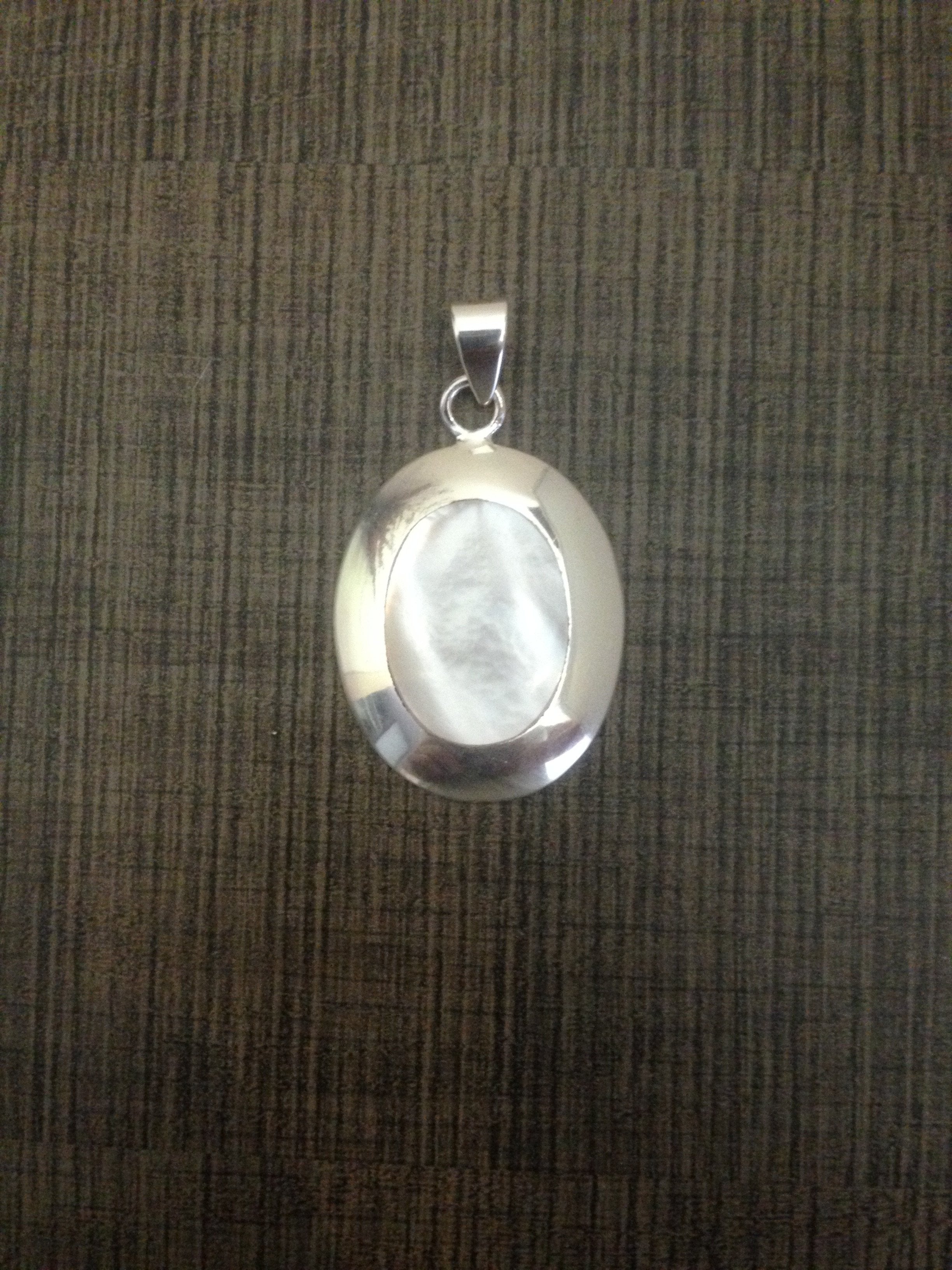 Silver Mother Of Pearl Necklace (Oval) - Cart2u.ro