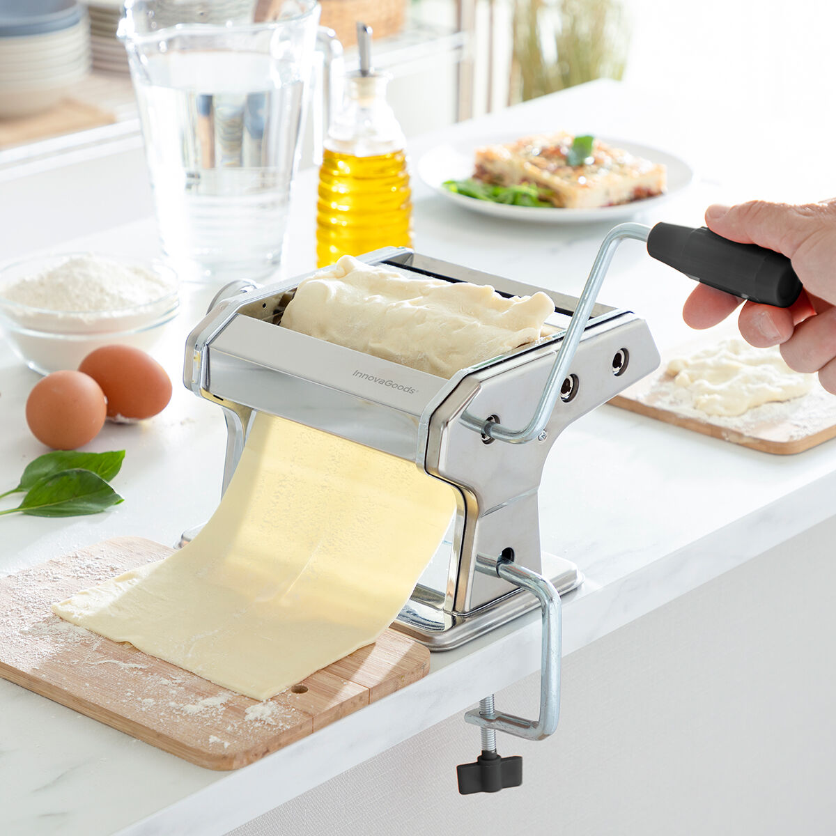 Machine for making Fresh Pasta with Recipes Frashta InnovaGoods - Cart2u.ro
