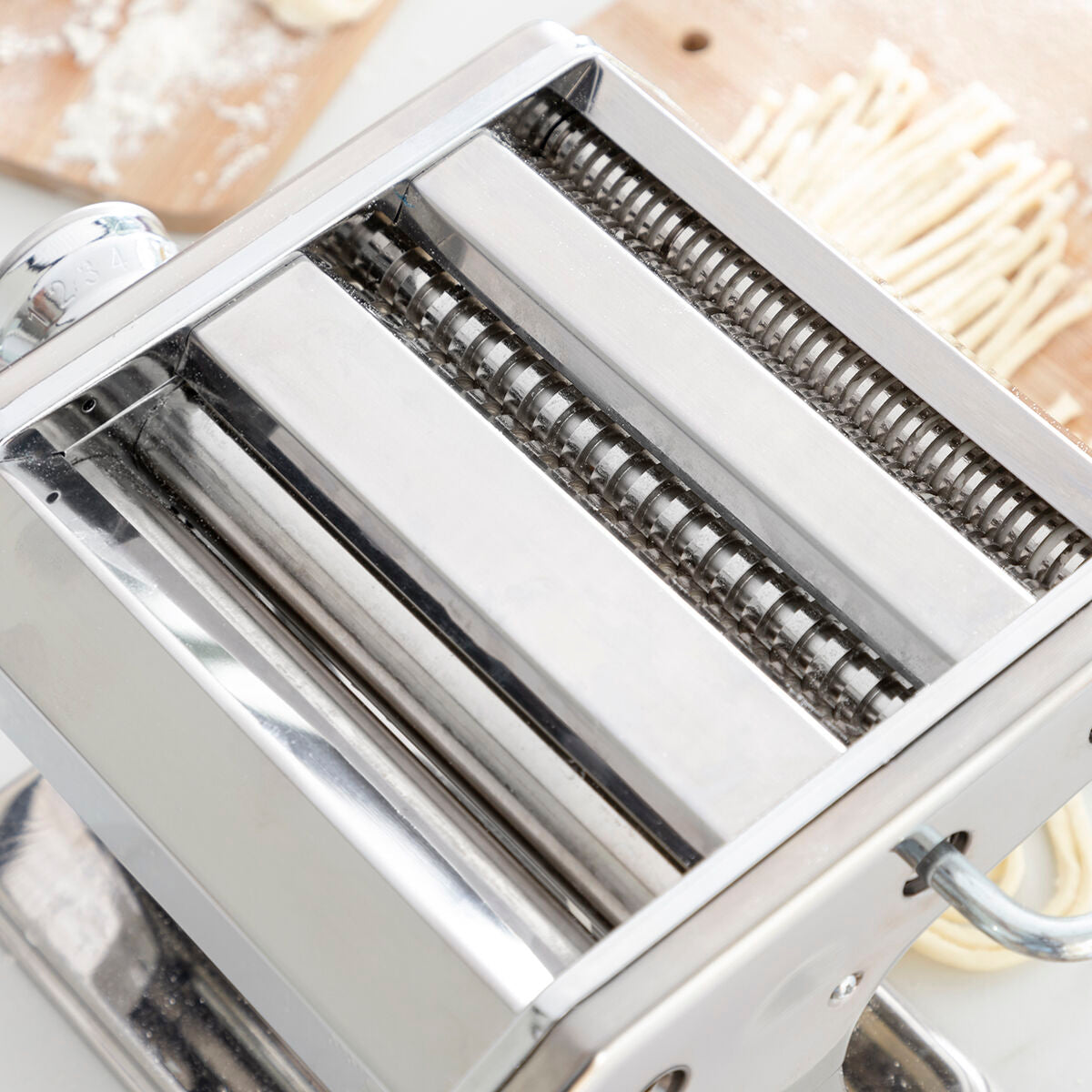 Machine for making Fresh Pasta with Recipes Frashta InnovaGoods - Cart2u.ro