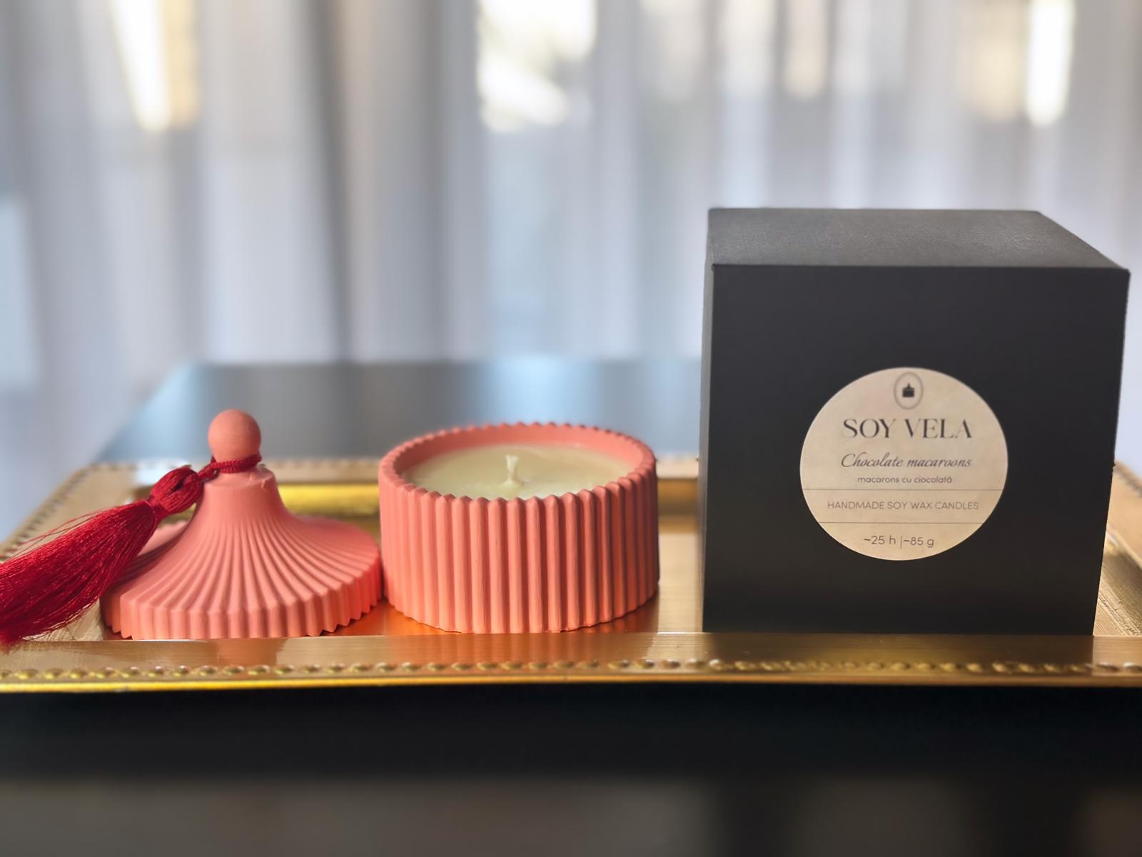 Lumânare carusel roz punch Chocolate macaroons SOY VELA