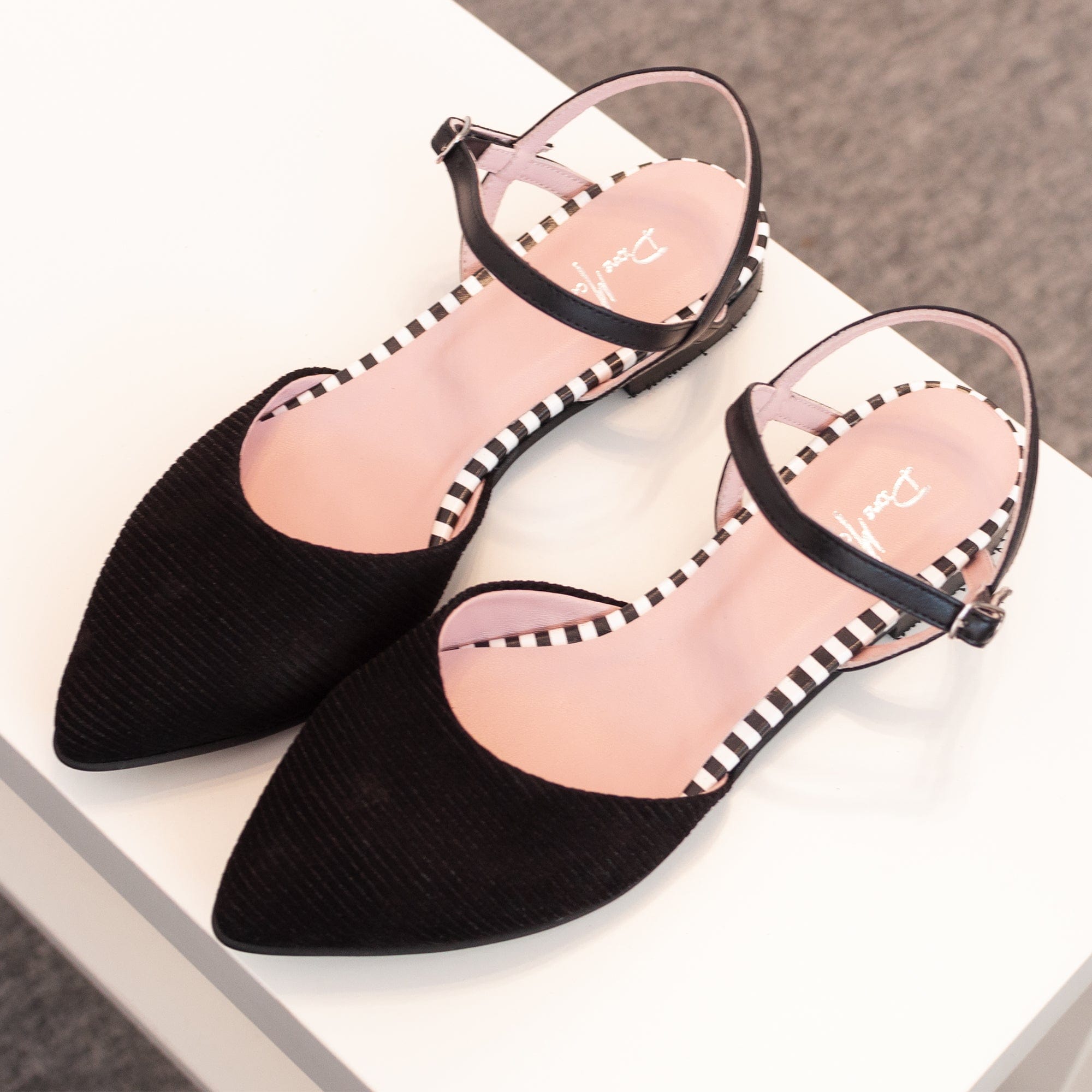 Balerin din piele naturala neagra Willa Pantofi Diane Marie