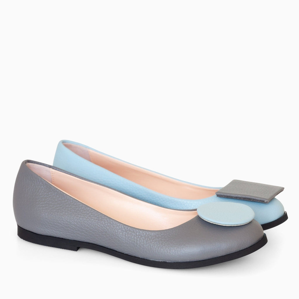 Balerini asimetrici din piele naturala gri cu bleu Emmy Pantofi Diane Marie