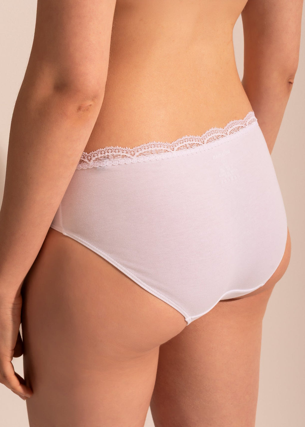 Chilot Clasic Lace-Embrace Sofiaman.ro
