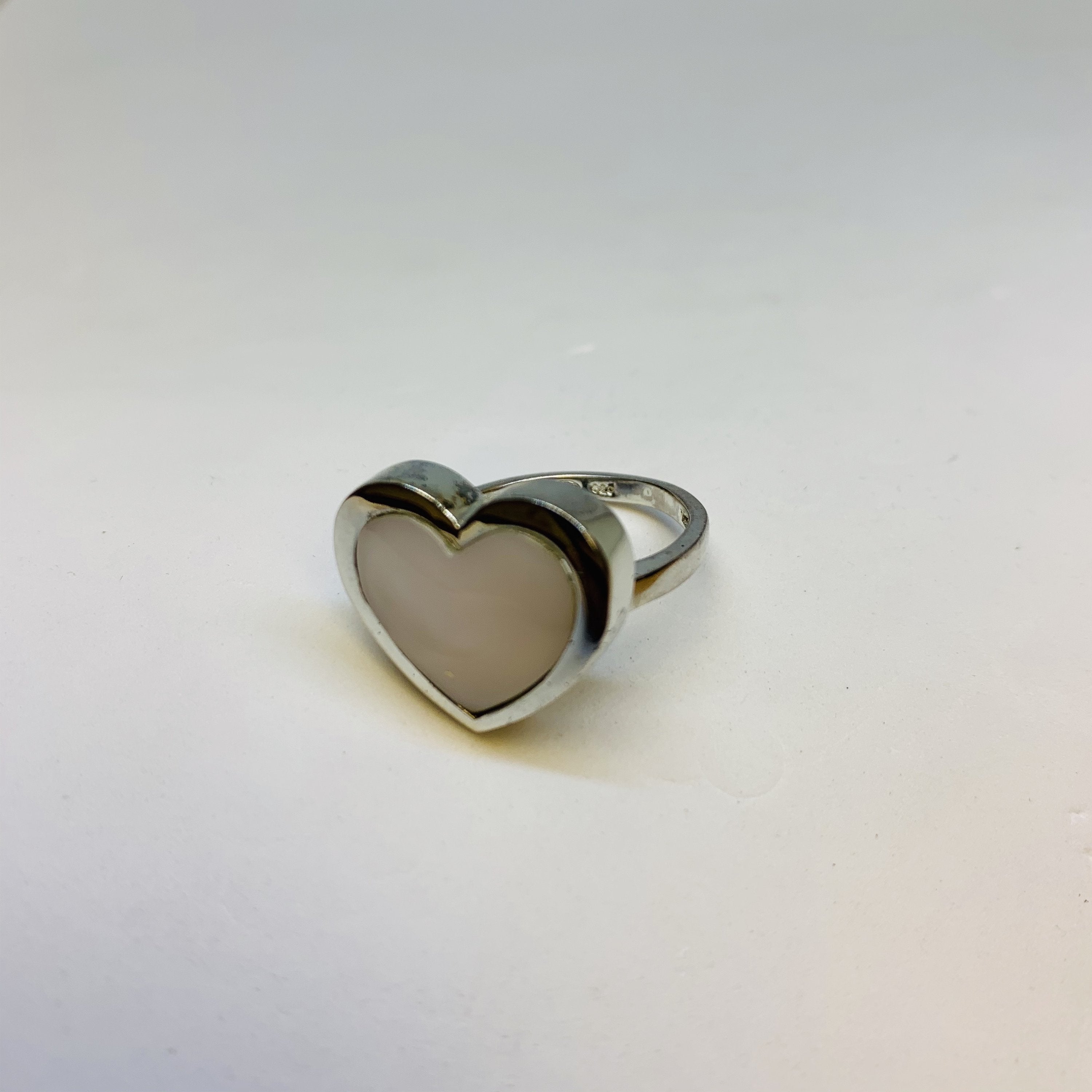 Silver Mother Of Pearl Ring (Heart) - Cart2u.ro