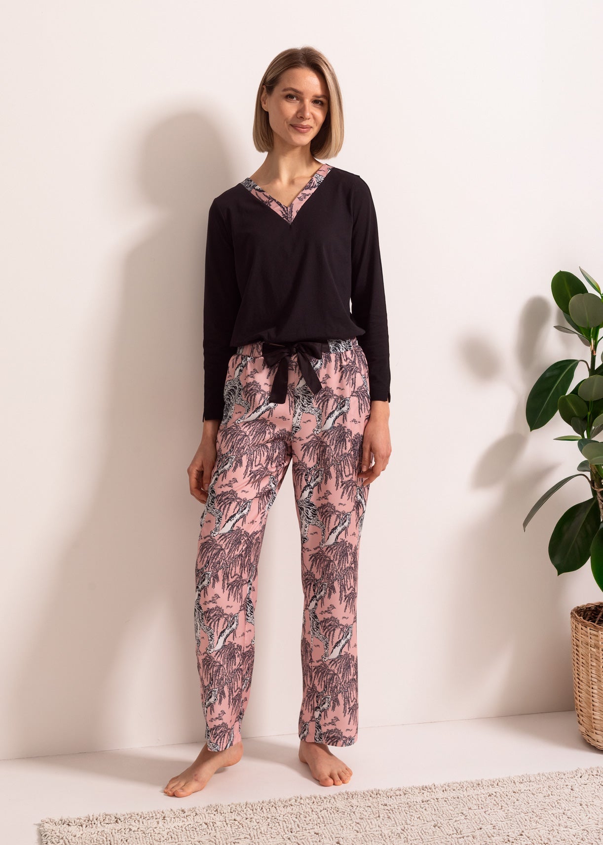 Pantaloni Damă Beatrice Tora Satin Sofiaman.ro