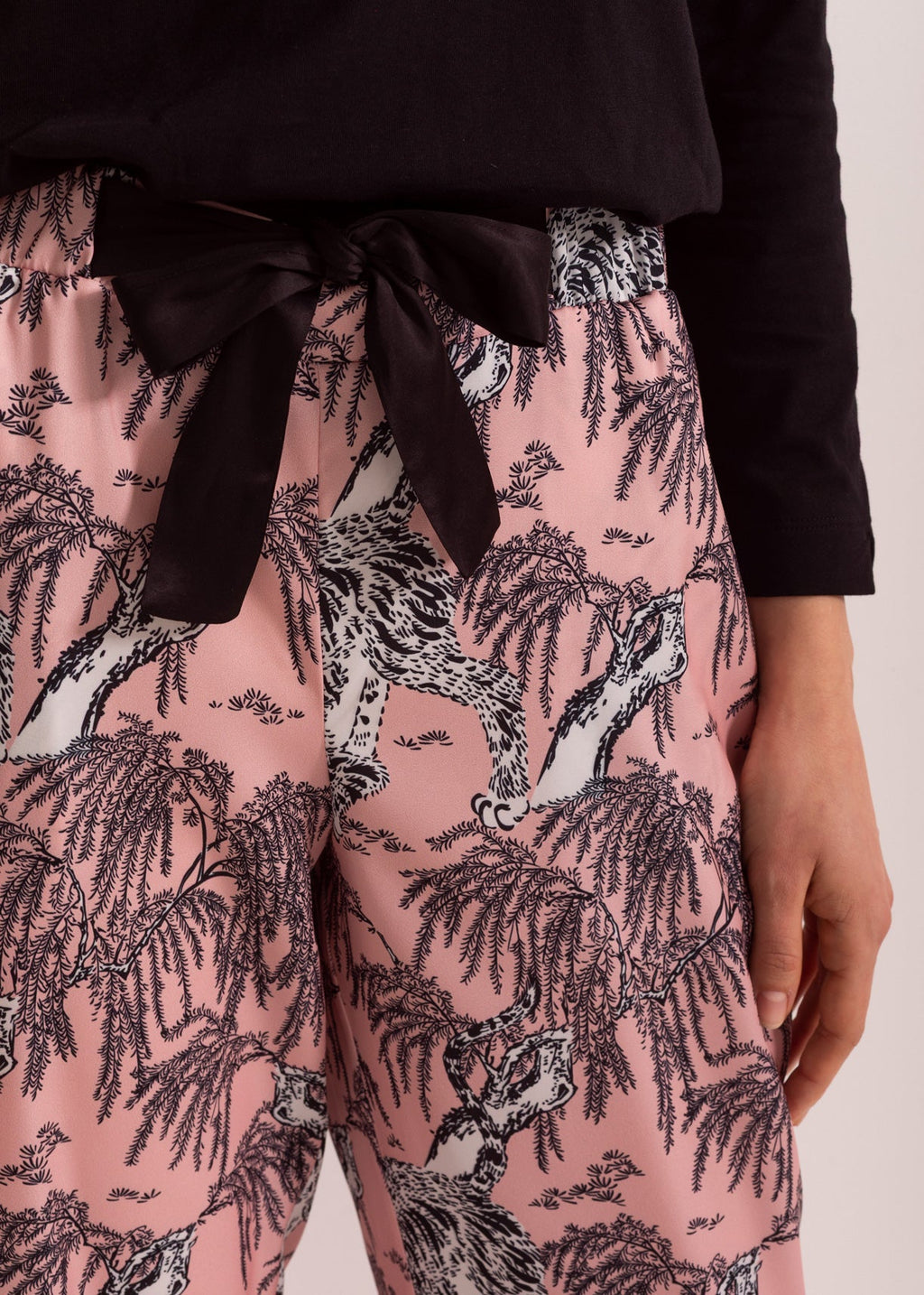 Pantaloni Damă Beatrice Tora Satin Sofiaman.ro