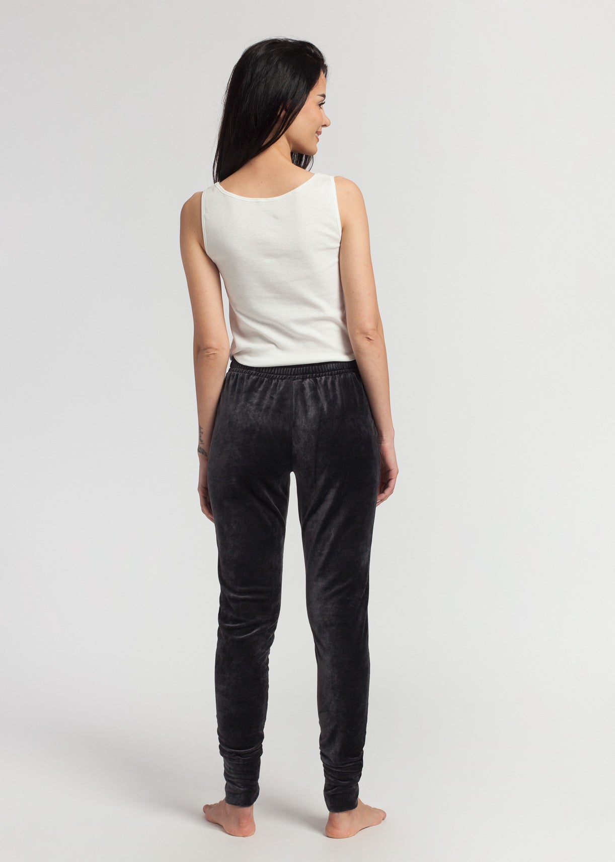 Pantaloni Damă Velvet Negru Sofiaman.ro