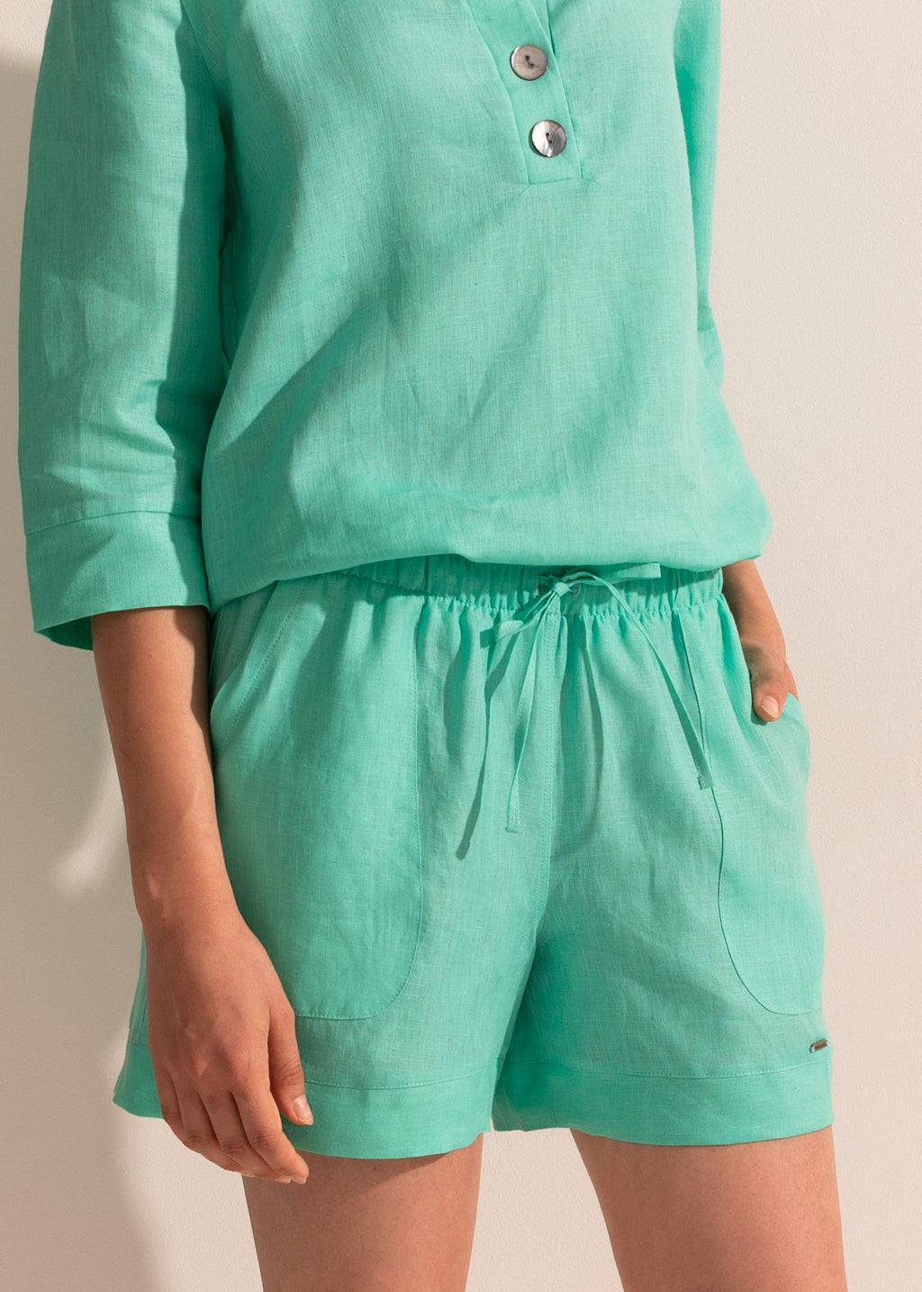Pantaloni Scurți Damă Pure Linen Sofiaman.ro