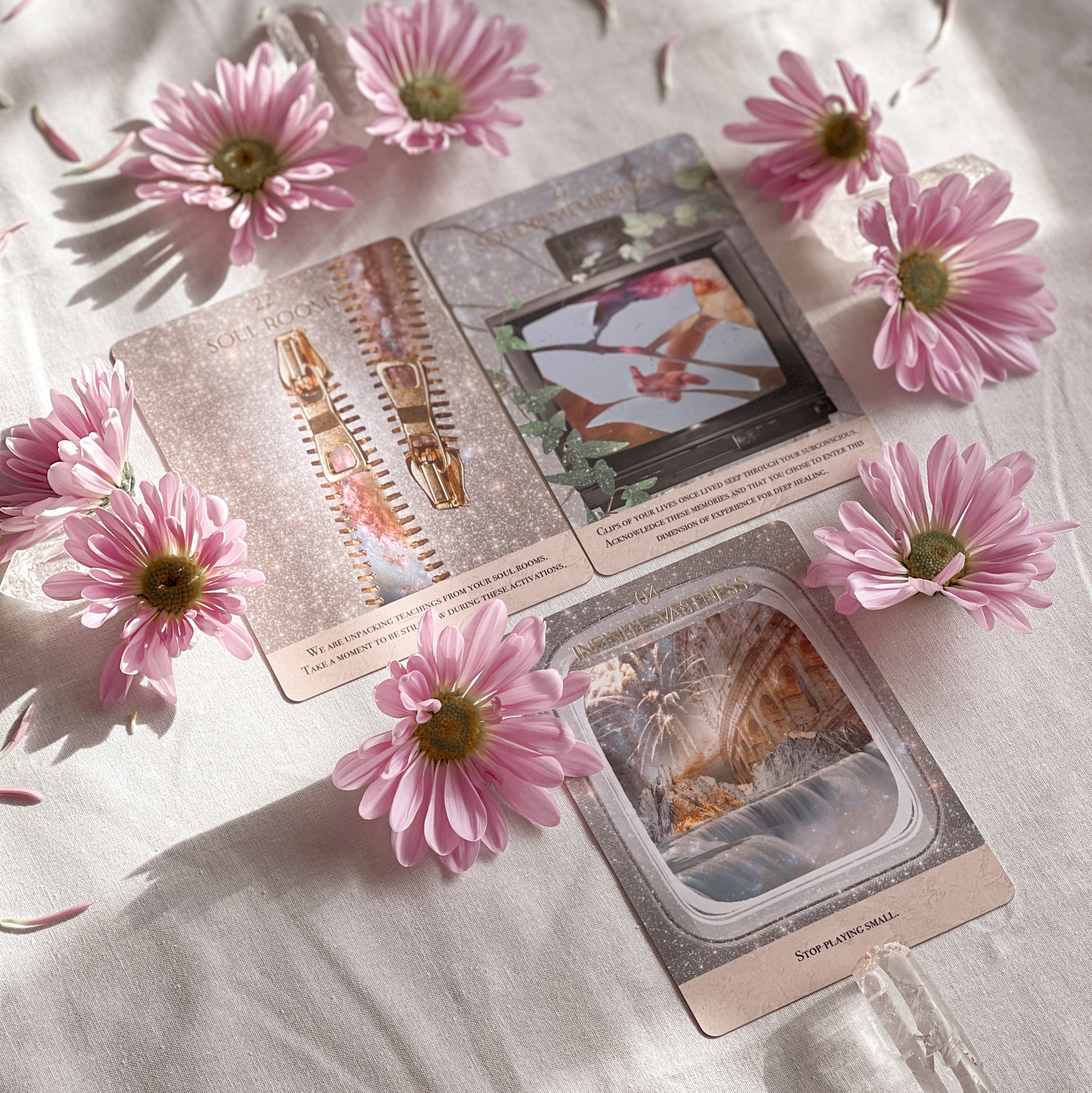 Starlight Frequencies Oracle Deck - Cart2u.ro