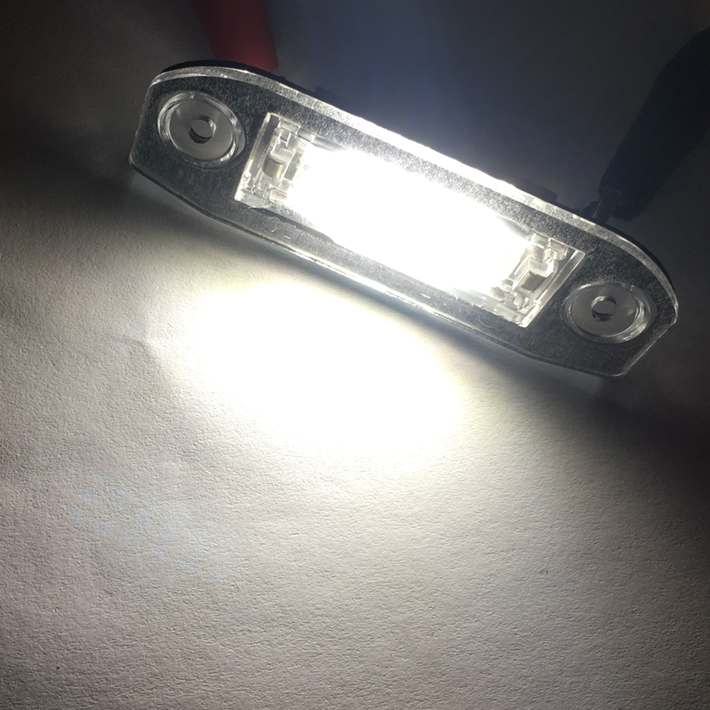 Set 2 x led numar inmatriculare Volvo S80 XC90 S40 XC60 V70 V50 LEDUL.ro