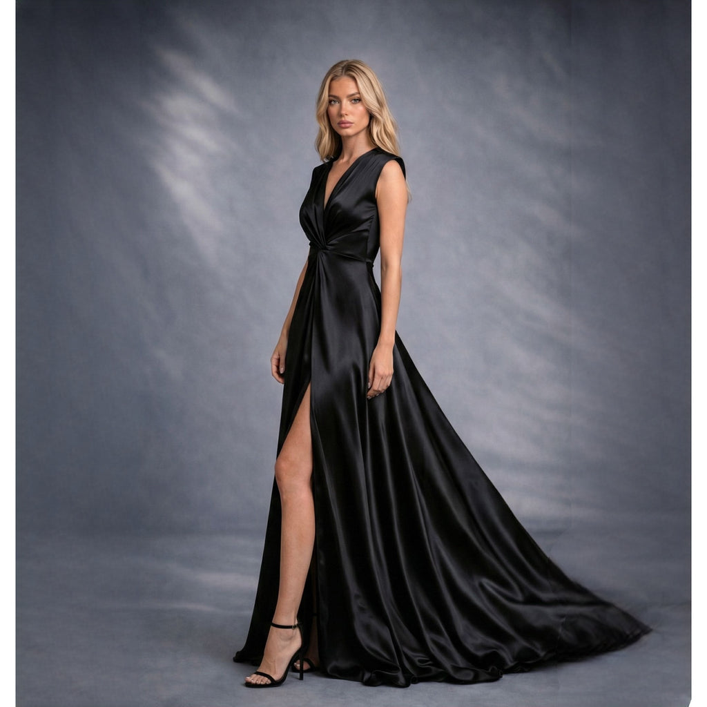 Rochie neagra lunga din satin cu nod in talie si despicatura London Carolina D