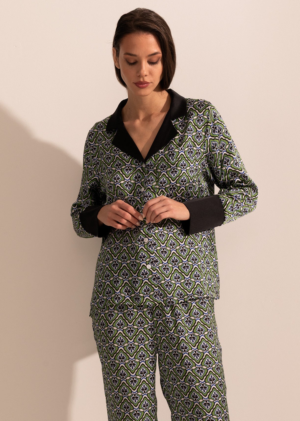 Set Damă Beatrice Fausta Satin Sofiaman.ro