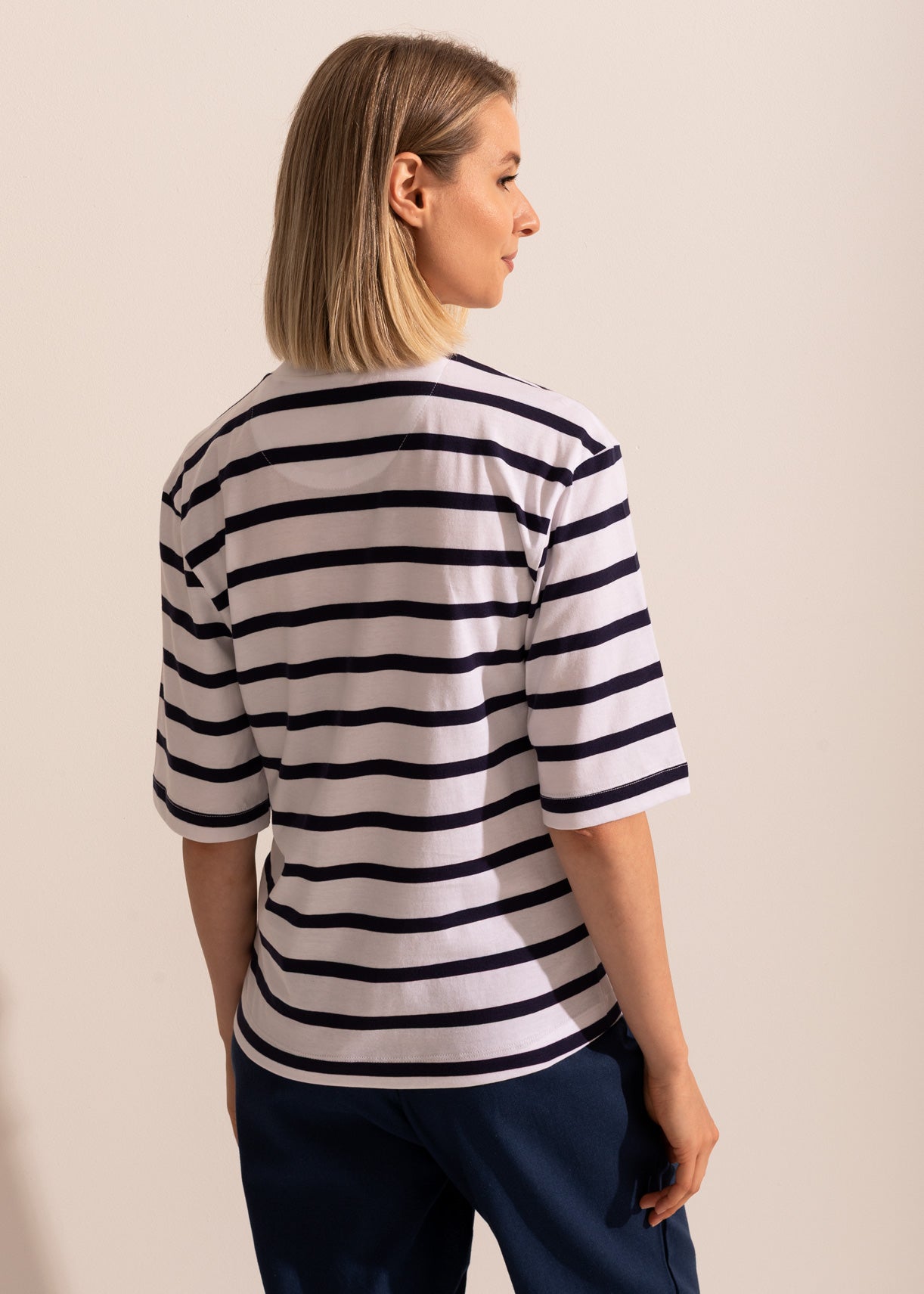 Tricou Damă Simple Stripe Sofiaman.ro